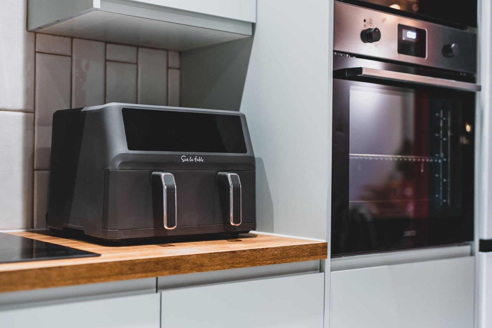 blog how to make small kitchens feel bigger 02