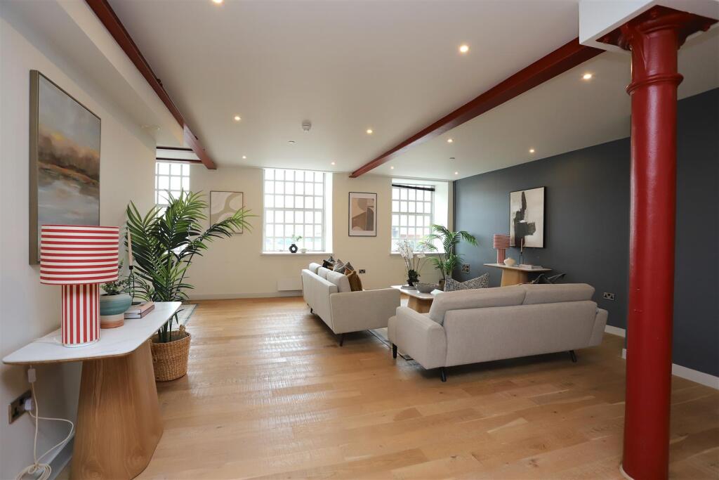 Property staged by Wildkind Interiors. City Centre open layout apartment. Property staging.